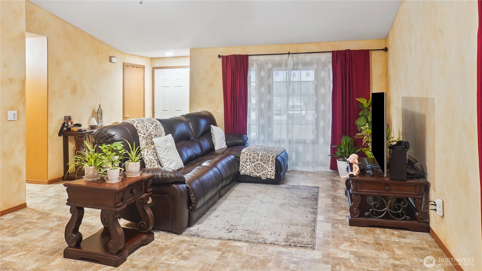 925 S 11th Avenue , Othello, WA 99344