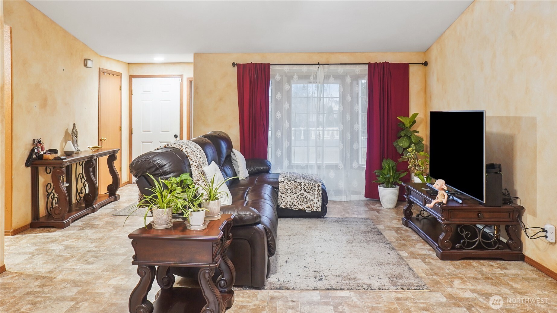 925 S 11th Avenue , Othello, WA 99344