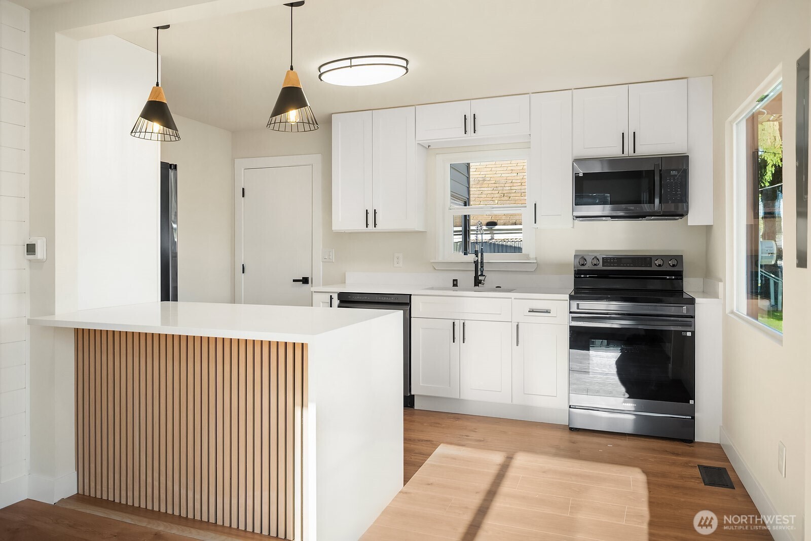 12215 44th Avenue S, Tukwila, WA 98178