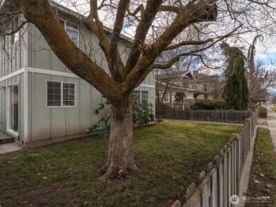 316 E Wapato Avenue #1, Chelan, WA 98816 - Photo 25