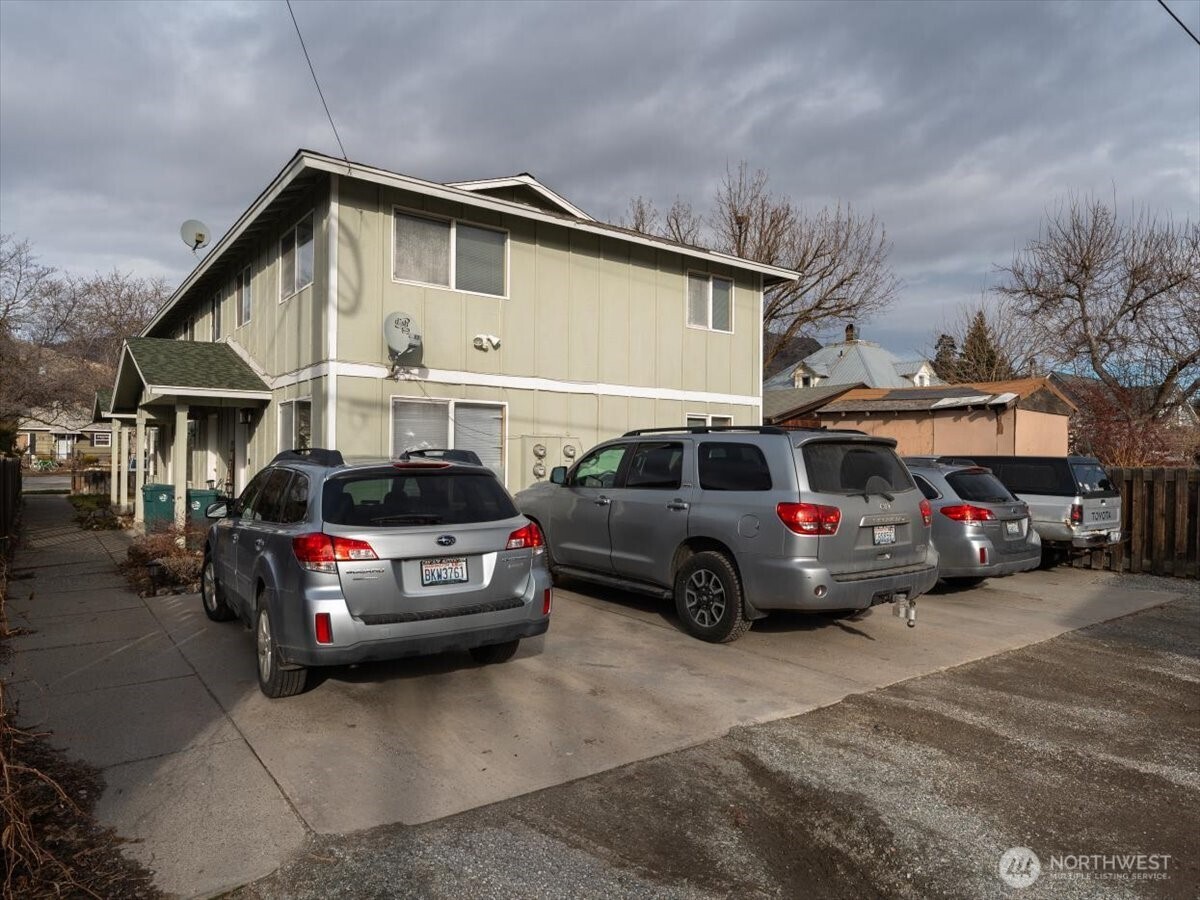 316 E Wapato Avenue #1, Chelan, WA 98816