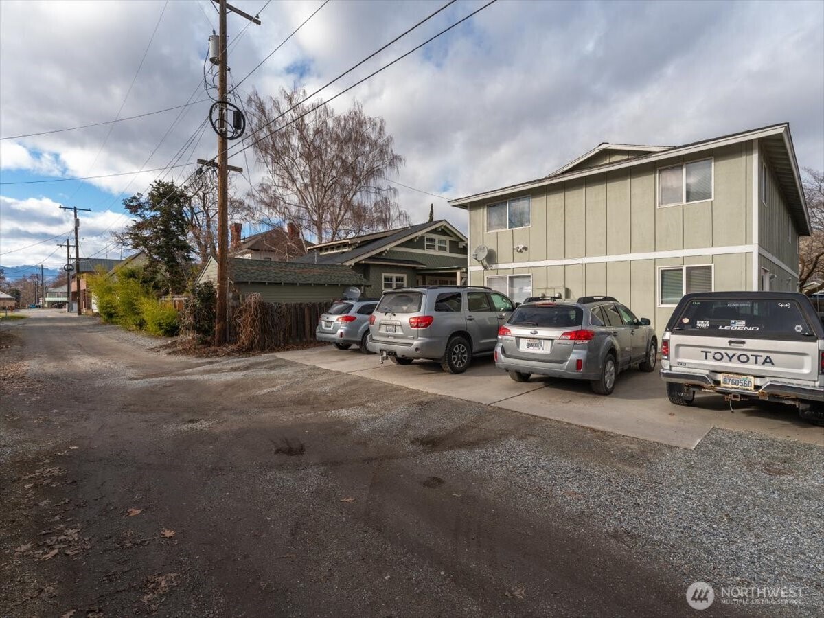 316 E Wapato Avenue #1, Chelan, WA 98816