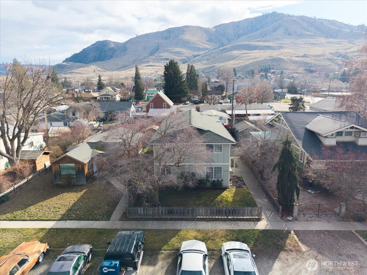 316 E Wapato Avenue #1, Chelan, WA 98816