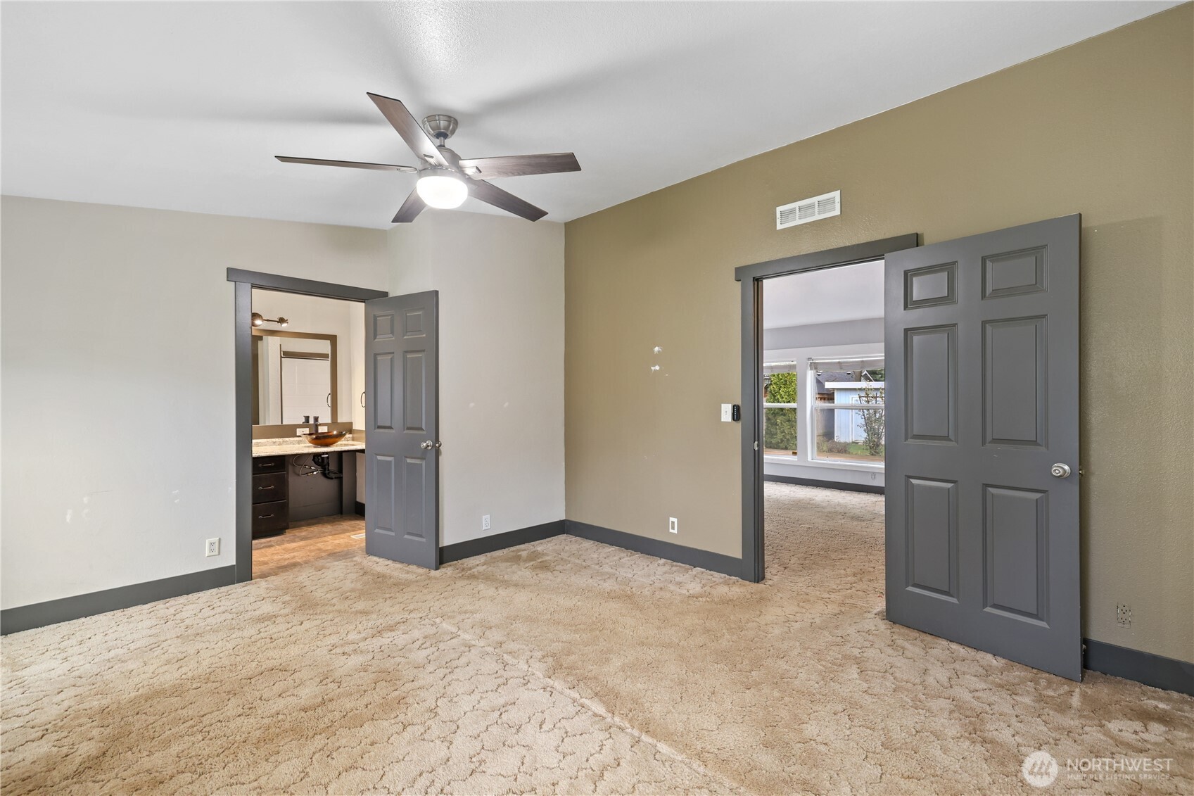 13025 212th Avenue Ct E, Bonney Lake, WA 98391