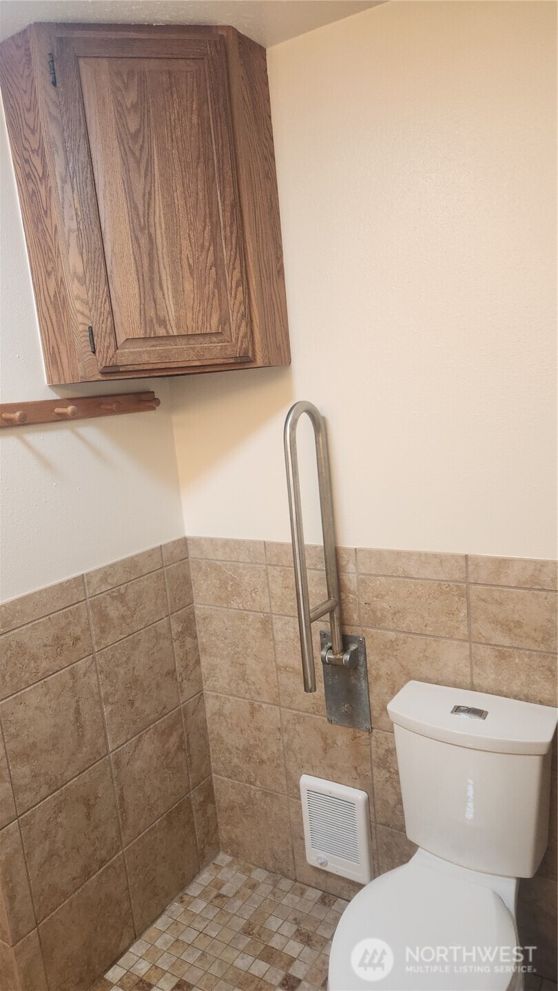 1926 Monroe Avenue , Everett, WA 98203