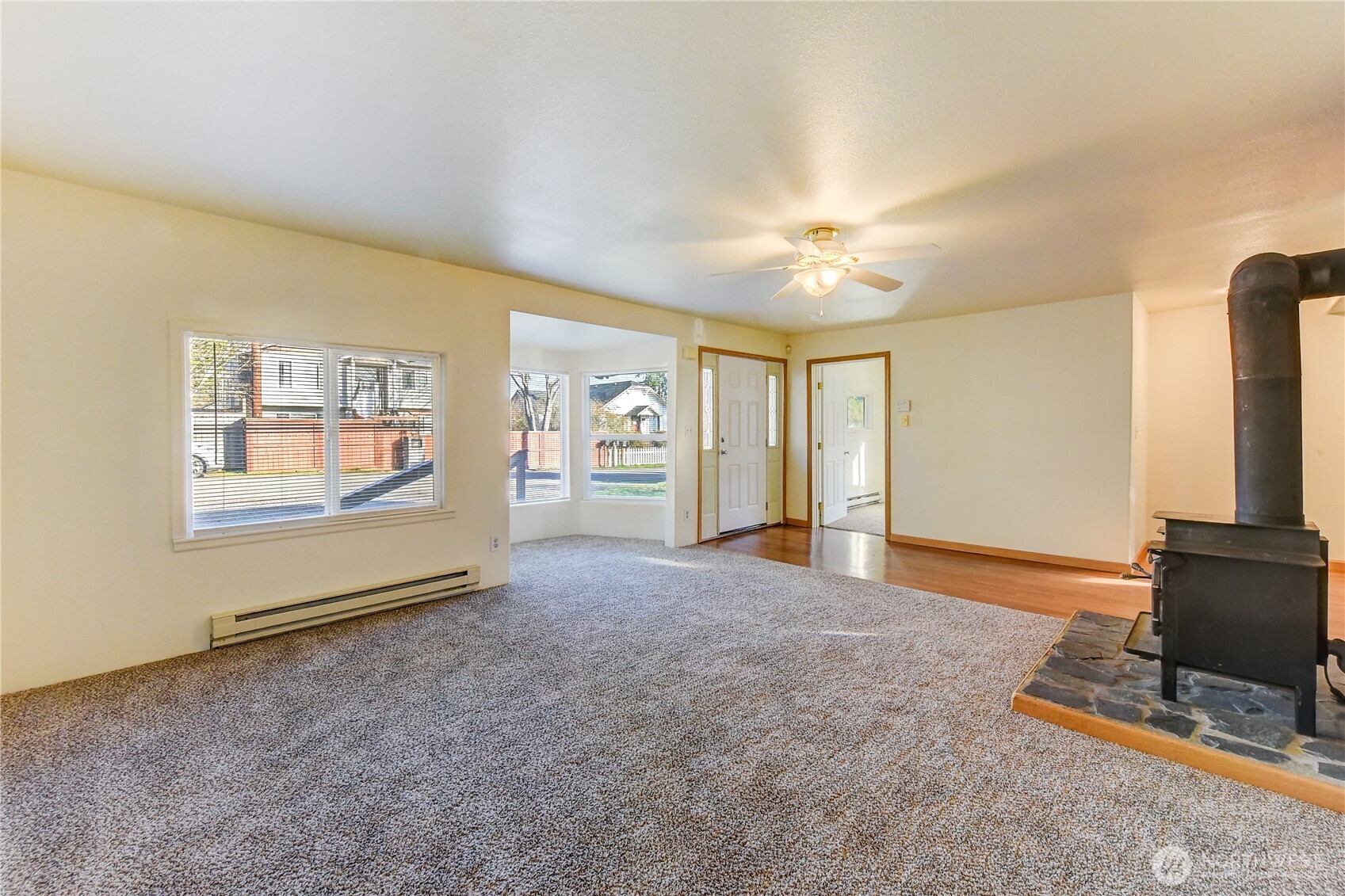 1926 Monroe Avenue , Everett, WA 98203