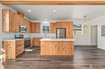 407 E Okanogan Avenue , Chelan, WA 98816 - Photo 5