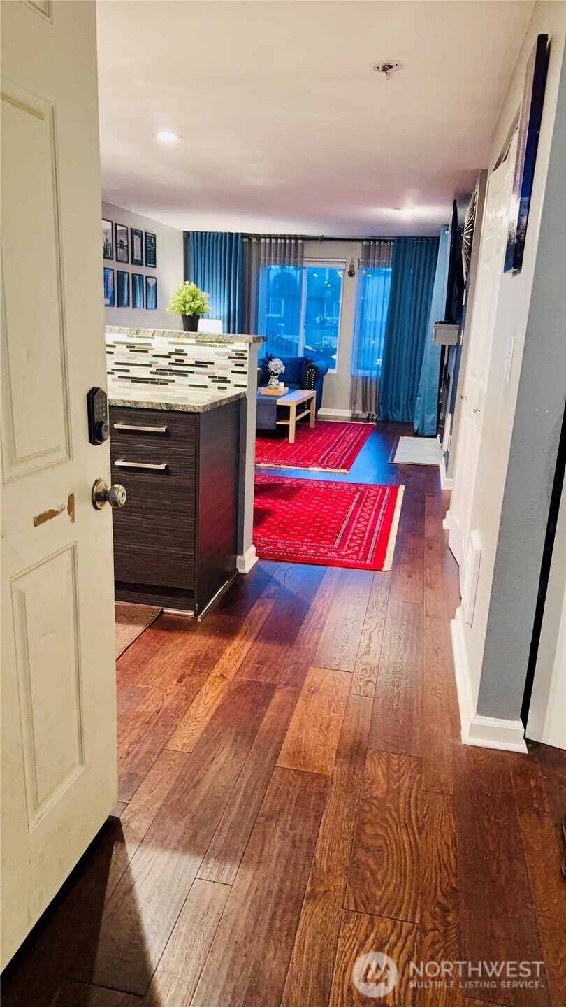 26205 116th Avenue SE #A-203, Kent, WA 98030