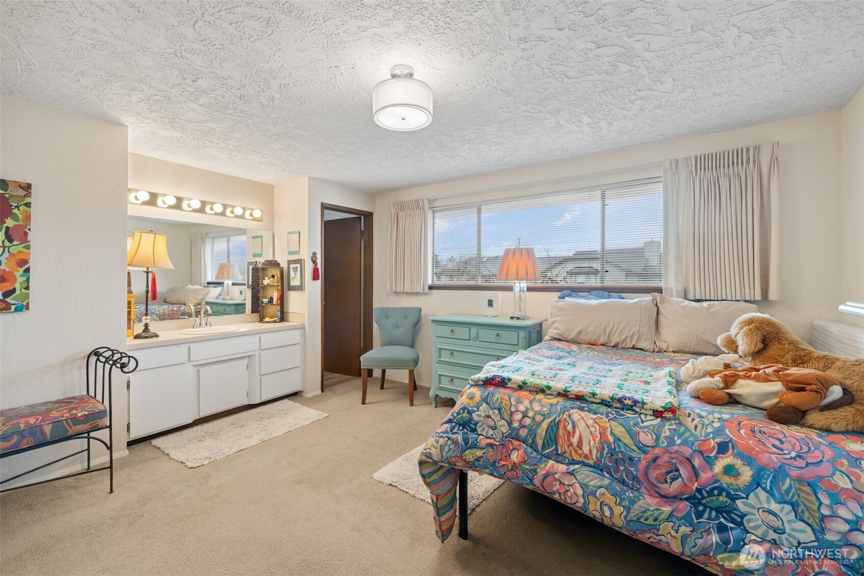 844 N Canterbury Court , Sequim, WA 98382