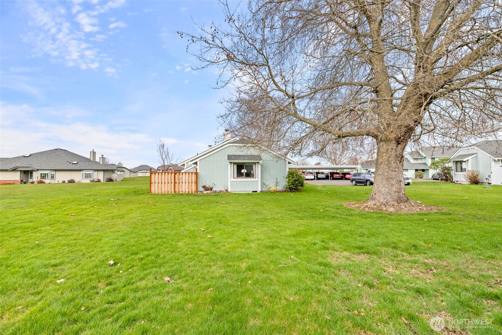 844 N Canterbury Court , Sequim, WA 98382