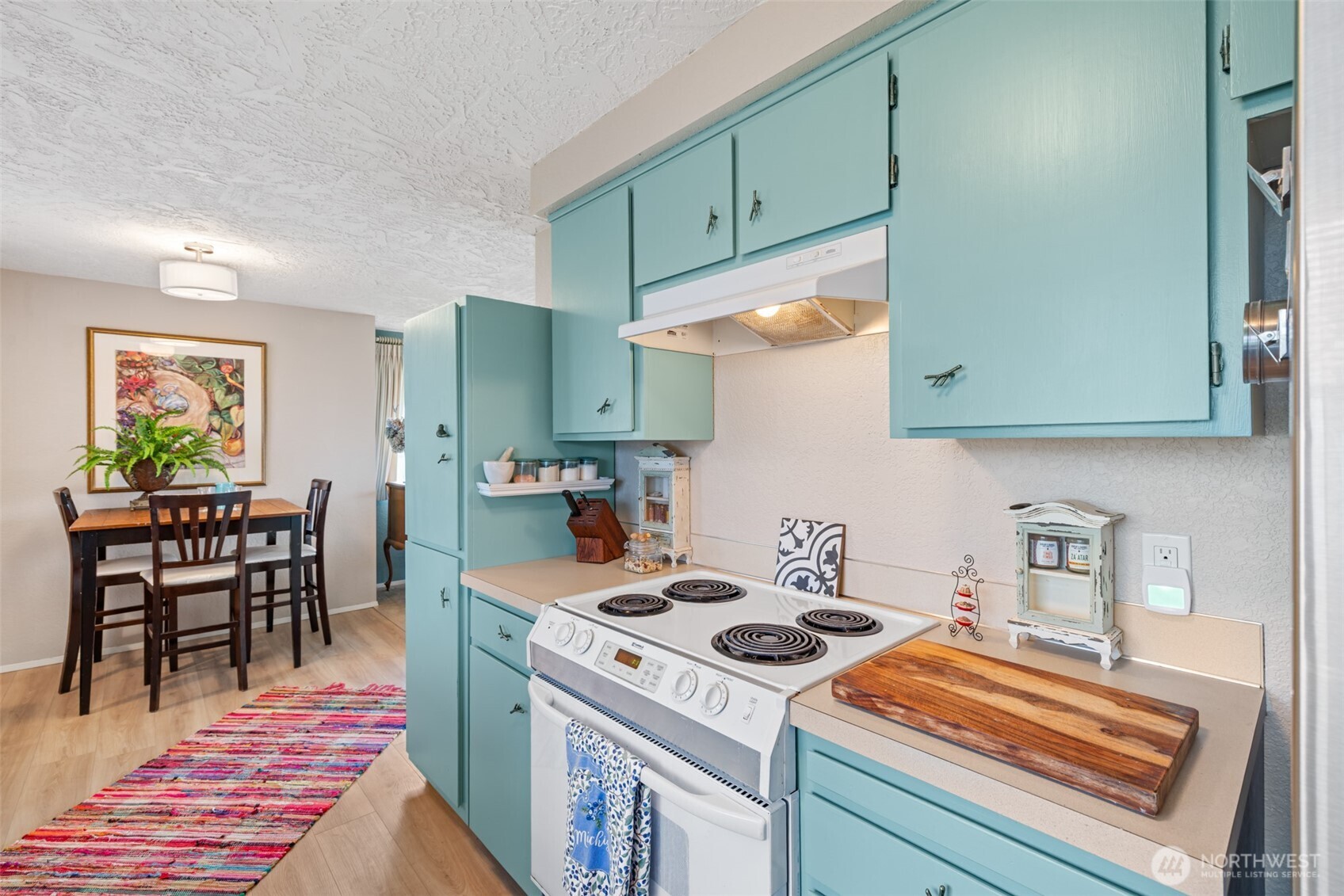 844 N Canterbury Court , Sequim, WA 98382