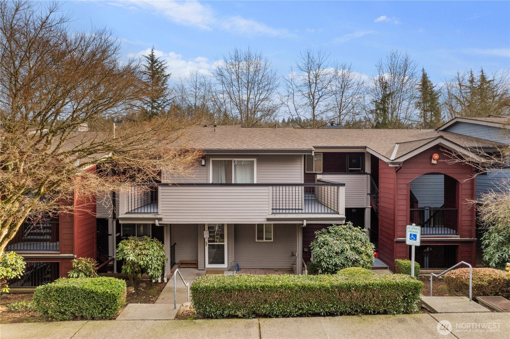 15805 Waynita Way NE #D204, Bothell, WA 98011