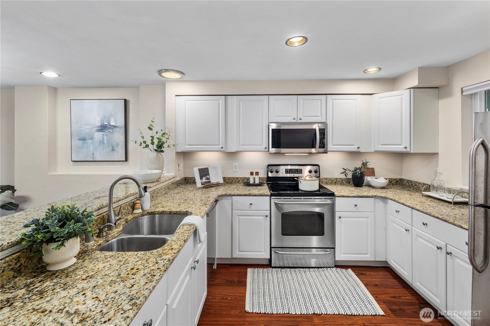 15805 Waynita Way NE #D204, Bothell, WA 98011