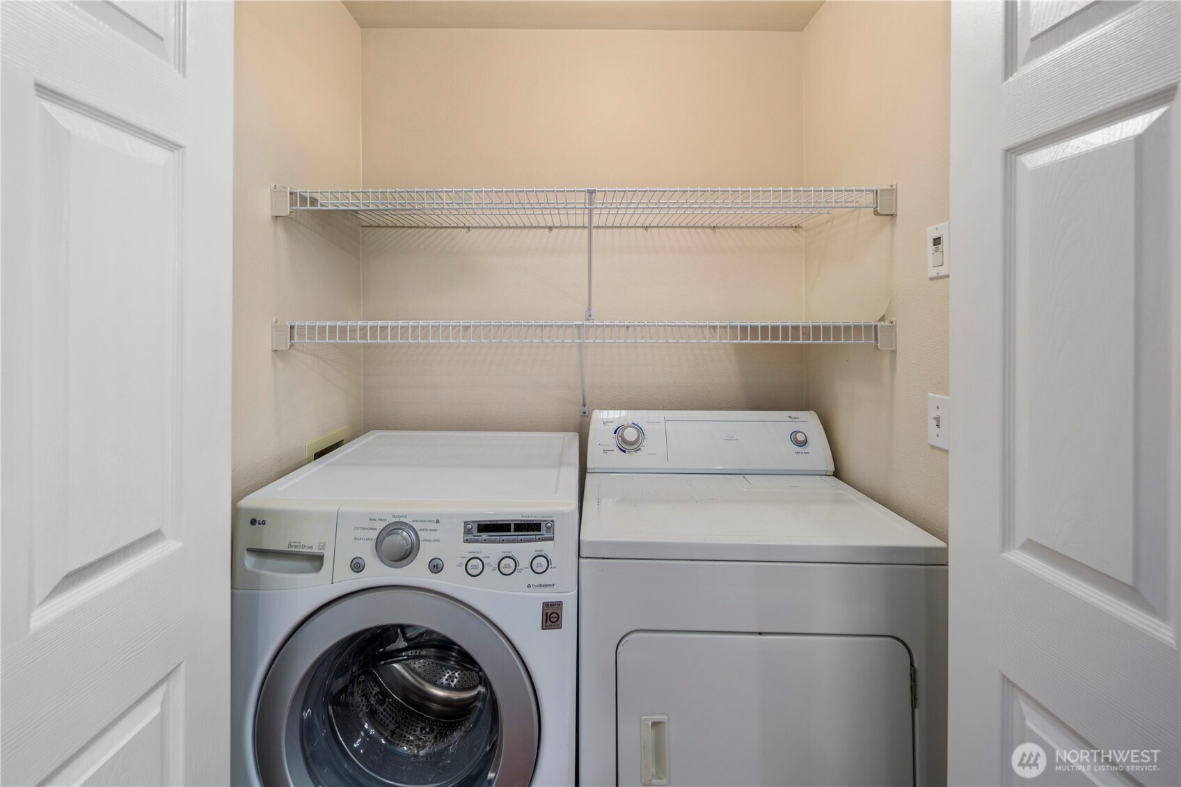 15805 Waynita Way NE #D204, Bothell, WA 98011