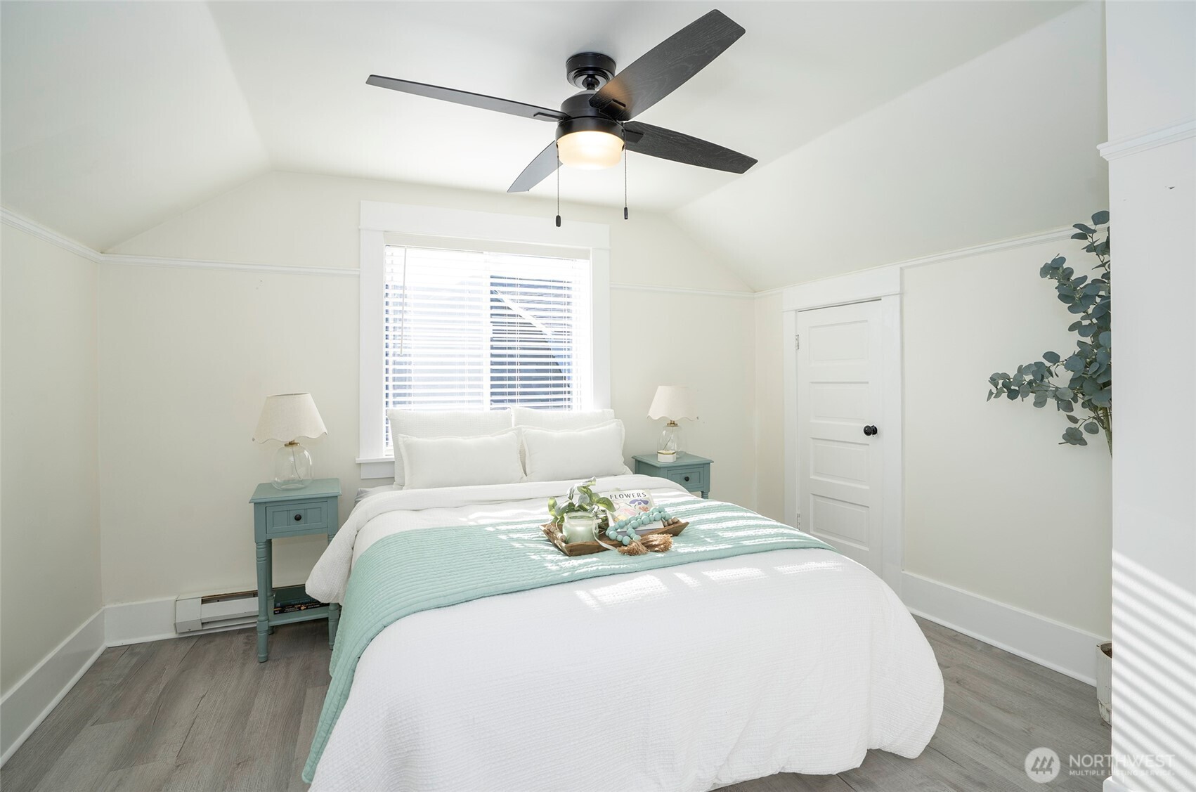 624 N State Street , Tacoma, WA 98403