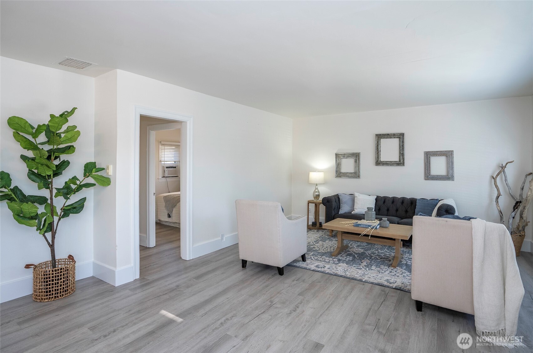 624 N State Street , Tacoma, WA 98403