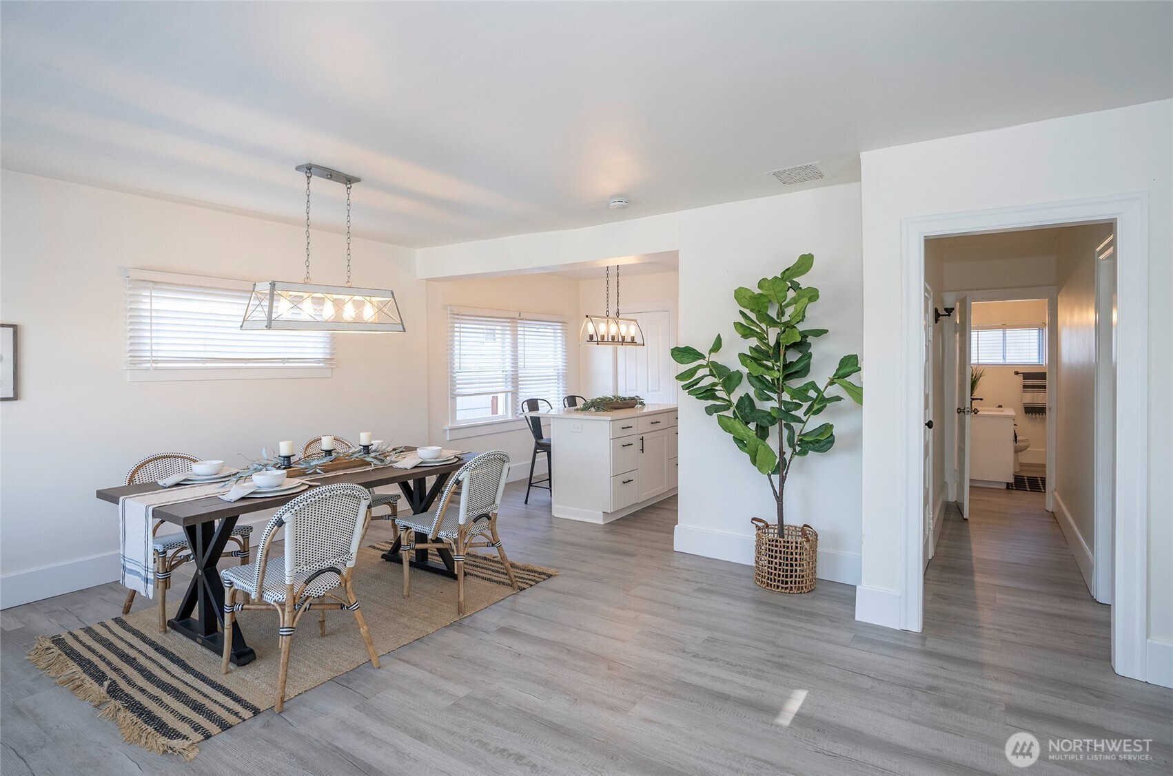 624 N State Street , Tacoma, WA 98403