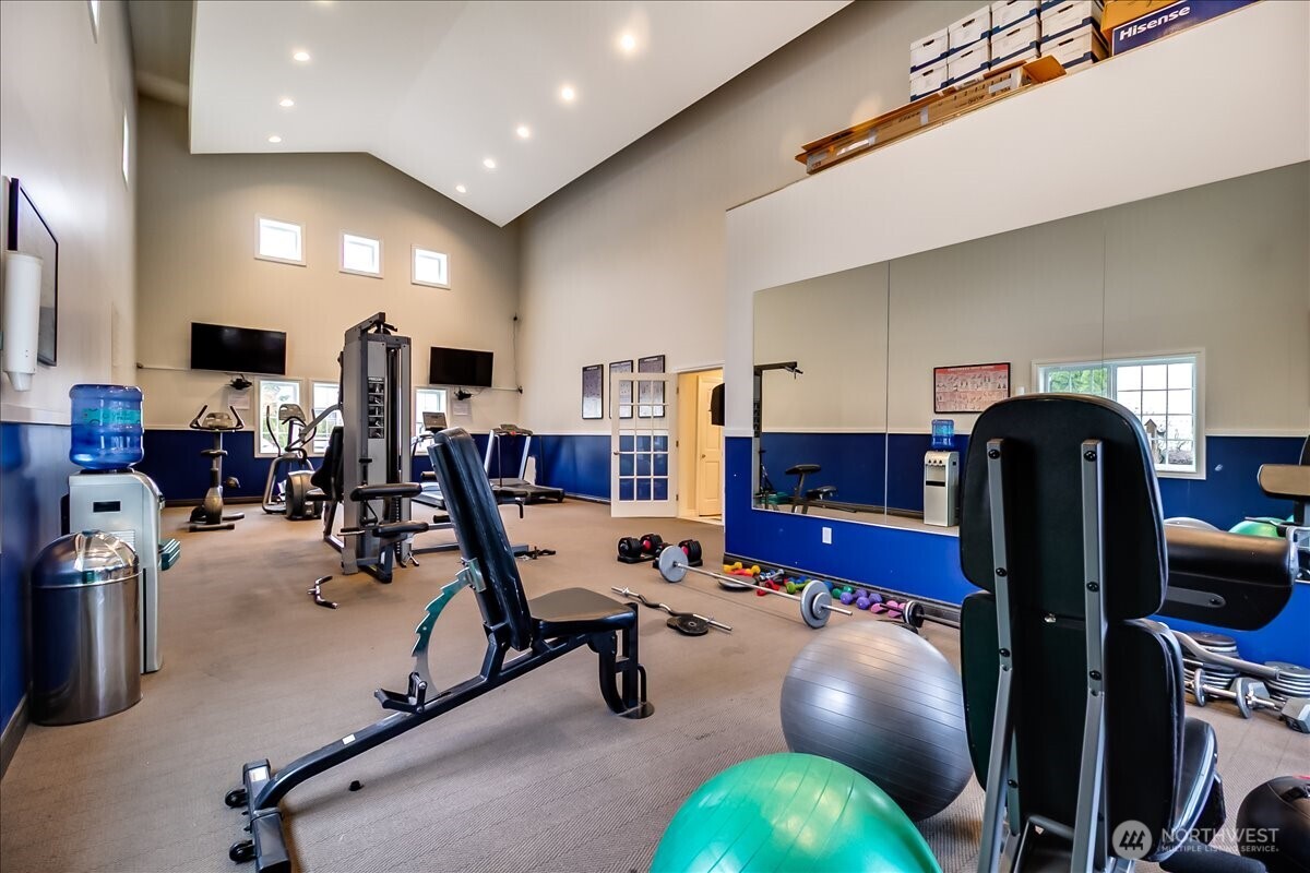 12404 E Gibson Road #D101, Everett, WA 98204