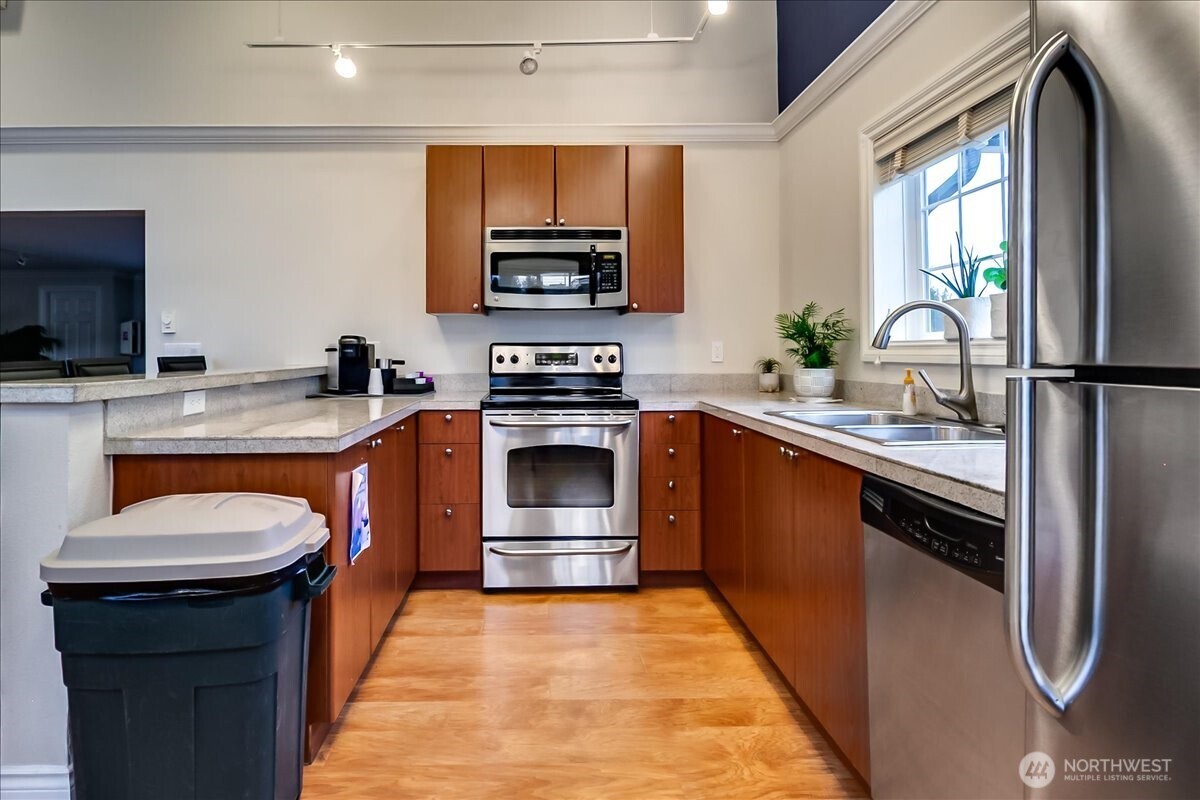 12404 E Gibson Road #D101, Everett, WA 98204