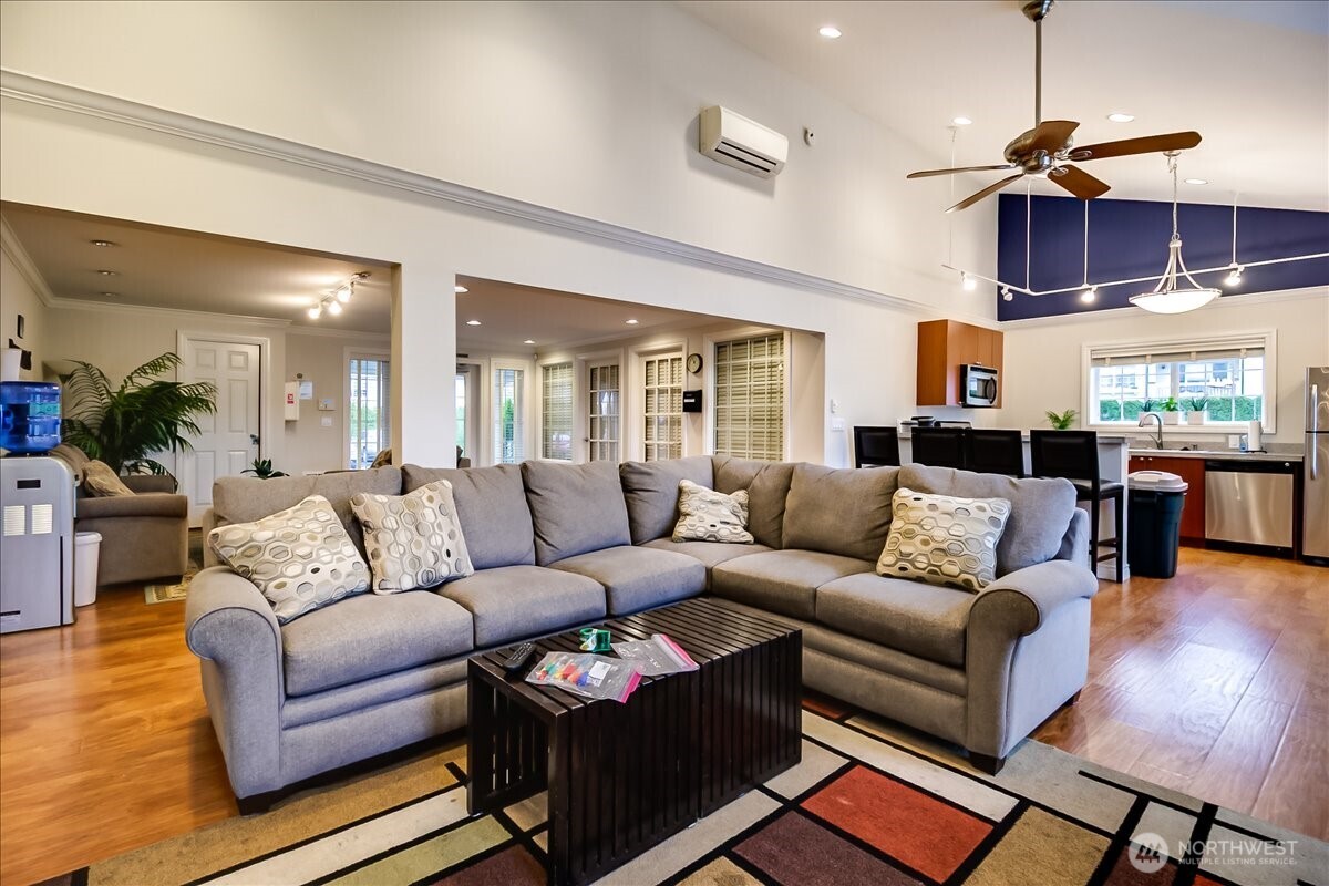 12404 E Gibson Road #D101, Everett, WA 98204