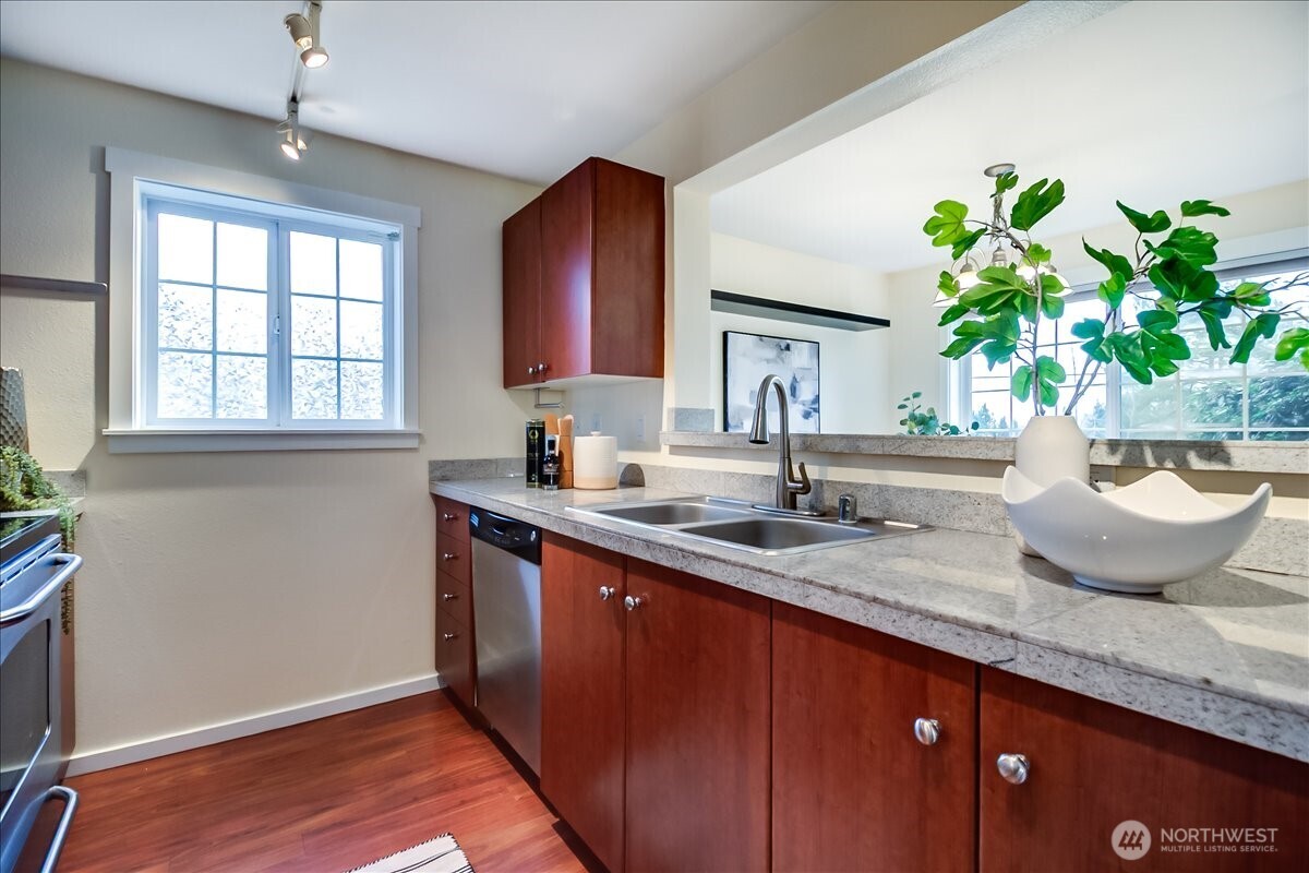 12404 E Gibson Road #D101, Everett, WA 98204