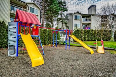 12404 E Gibson Road #D101, Everett, WA 98204 - Photo 32