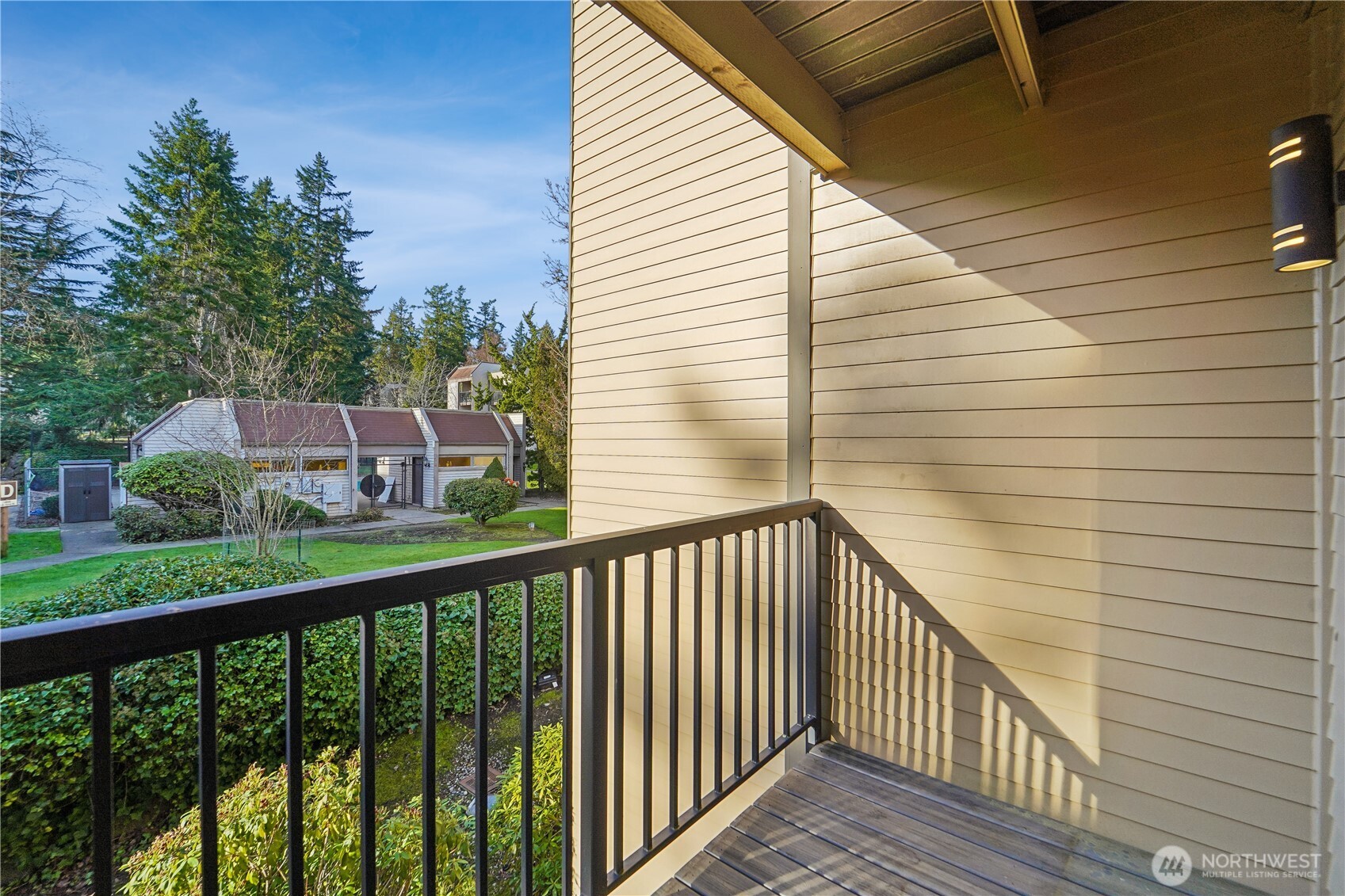 14650 NE 32nd Street #A-11, Bellevue, WA 98007