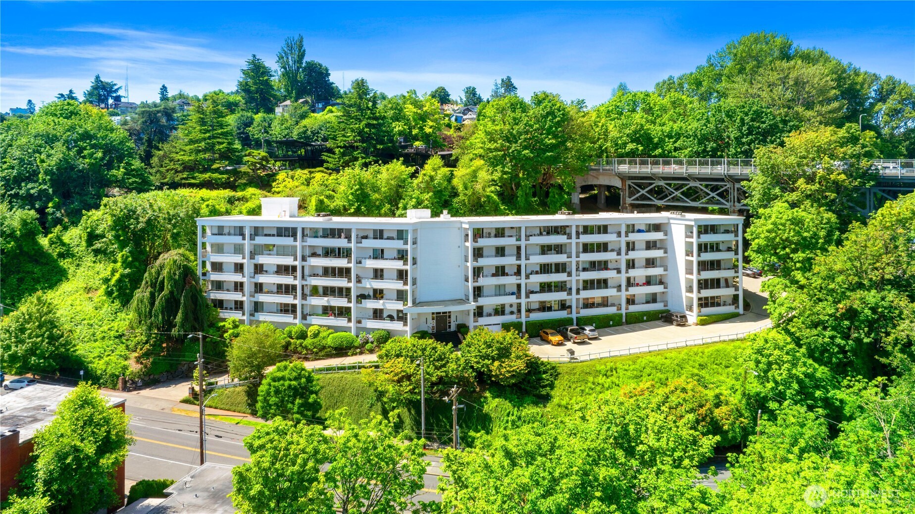 2565 Dexter Avenue N #103, Seattle, WA 98109