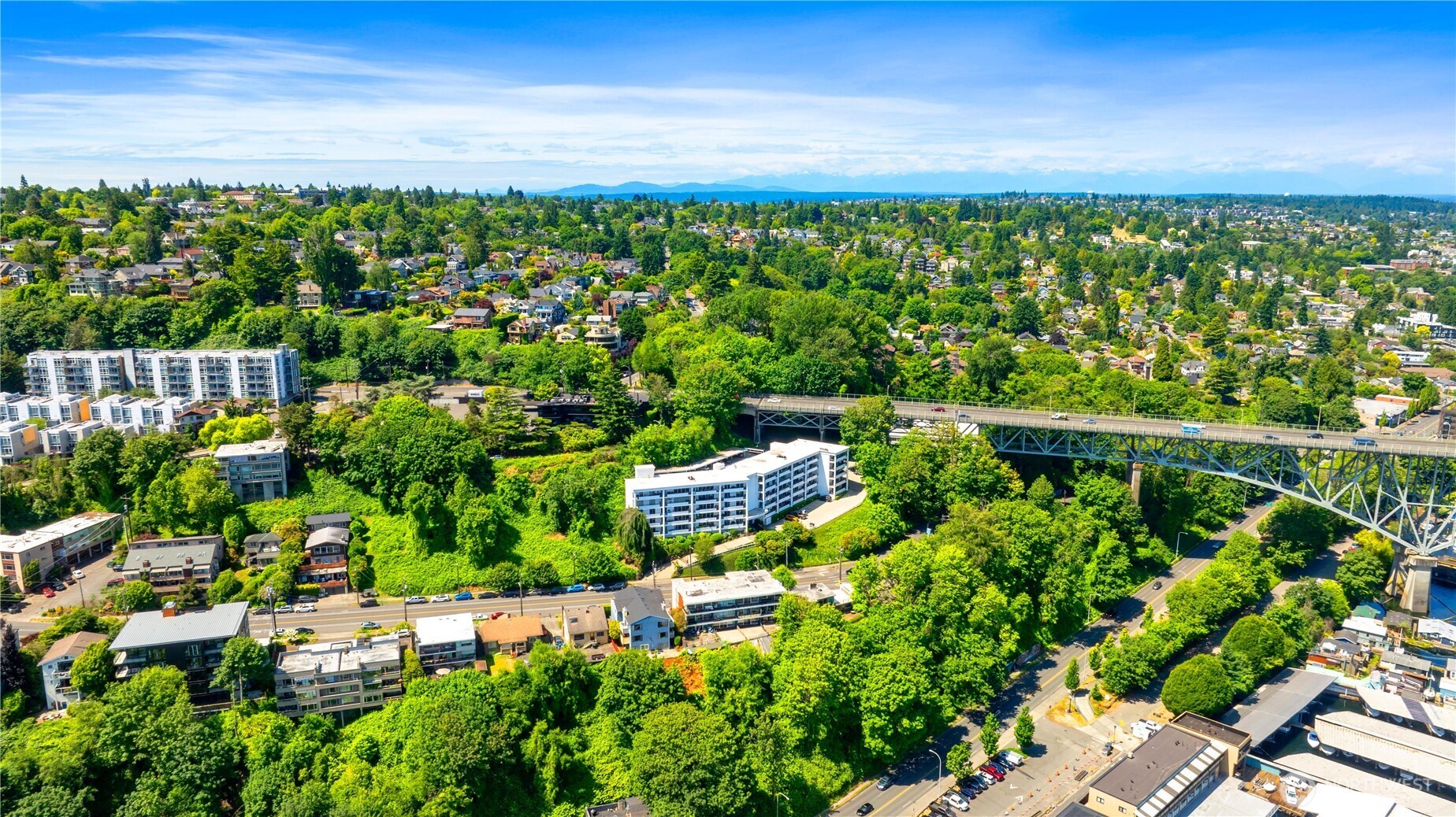 2565 Dexter Avenue N #103, Seattle, WA 98109