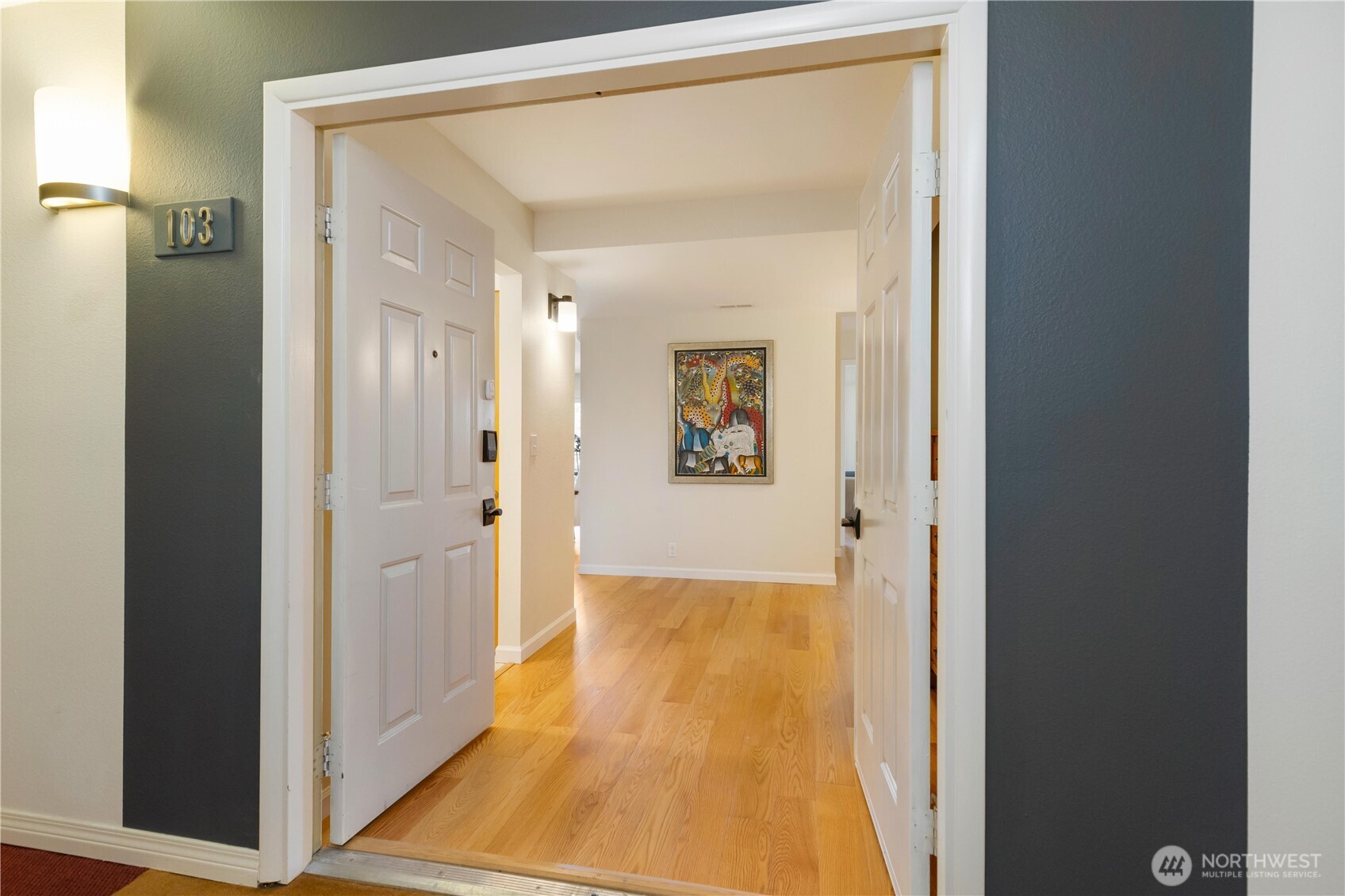 2565 Dexter Avenue N #103, Seattle, WA 98109