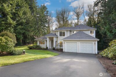 4642 SE Parsons Green Court , Port Orchard, WA 98367