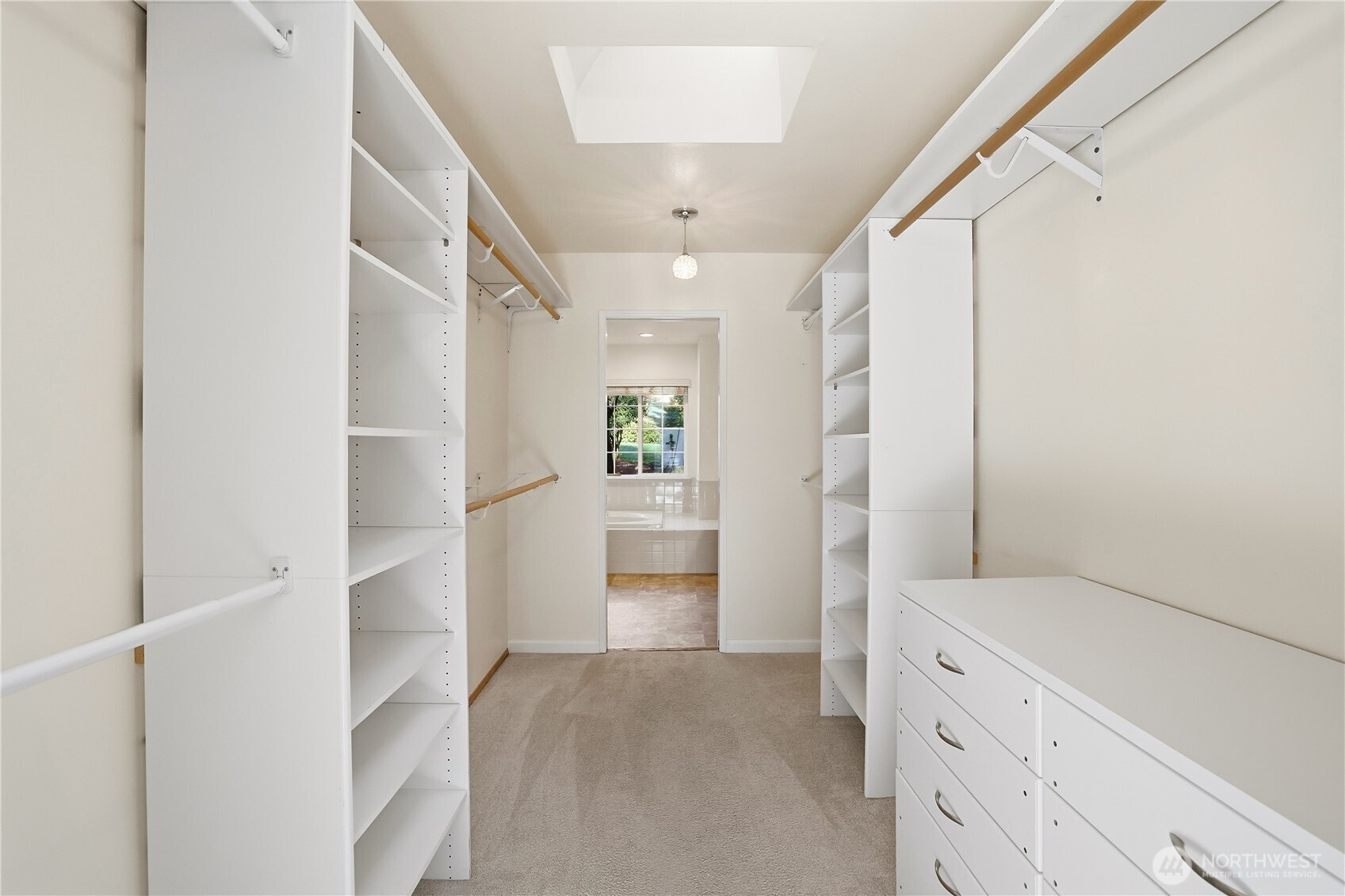 4642 SE Parsons Green Court , Port Orchard, WA 98367