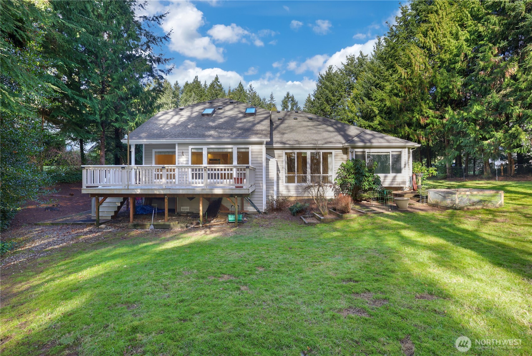 4642 SE Parsons Green Court , Port Orchard, WA 98367
