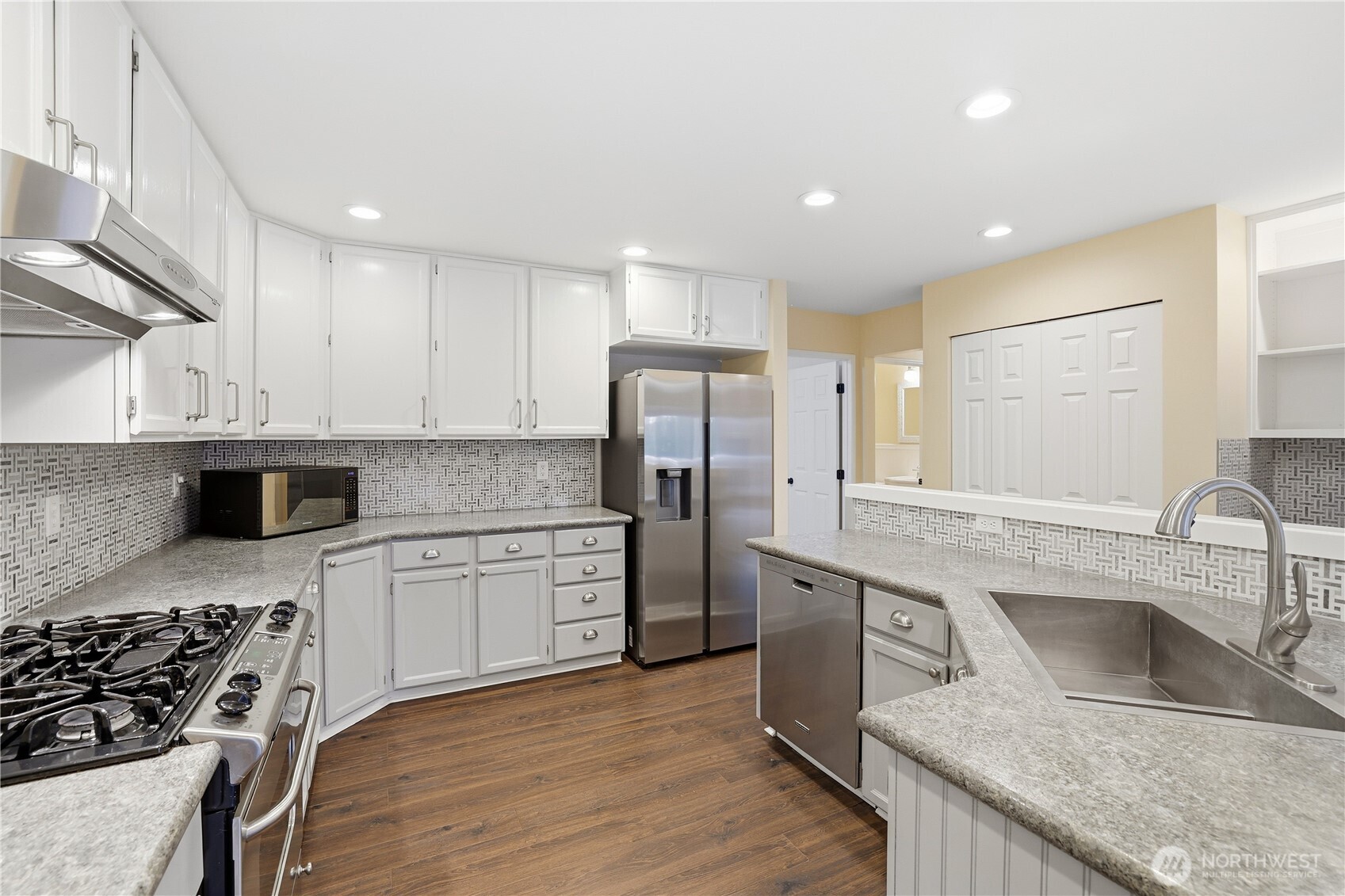 4642 SE Parsons Green Court , Port Orchard, WA 98367