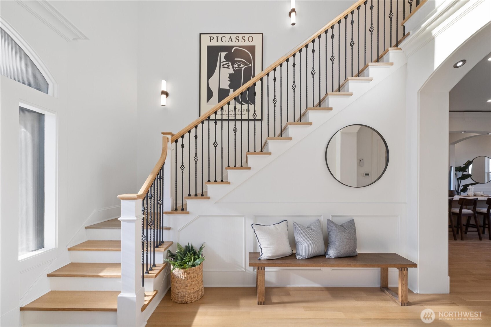 7908 S Lakeridge Drive , Seattle, WA 98178