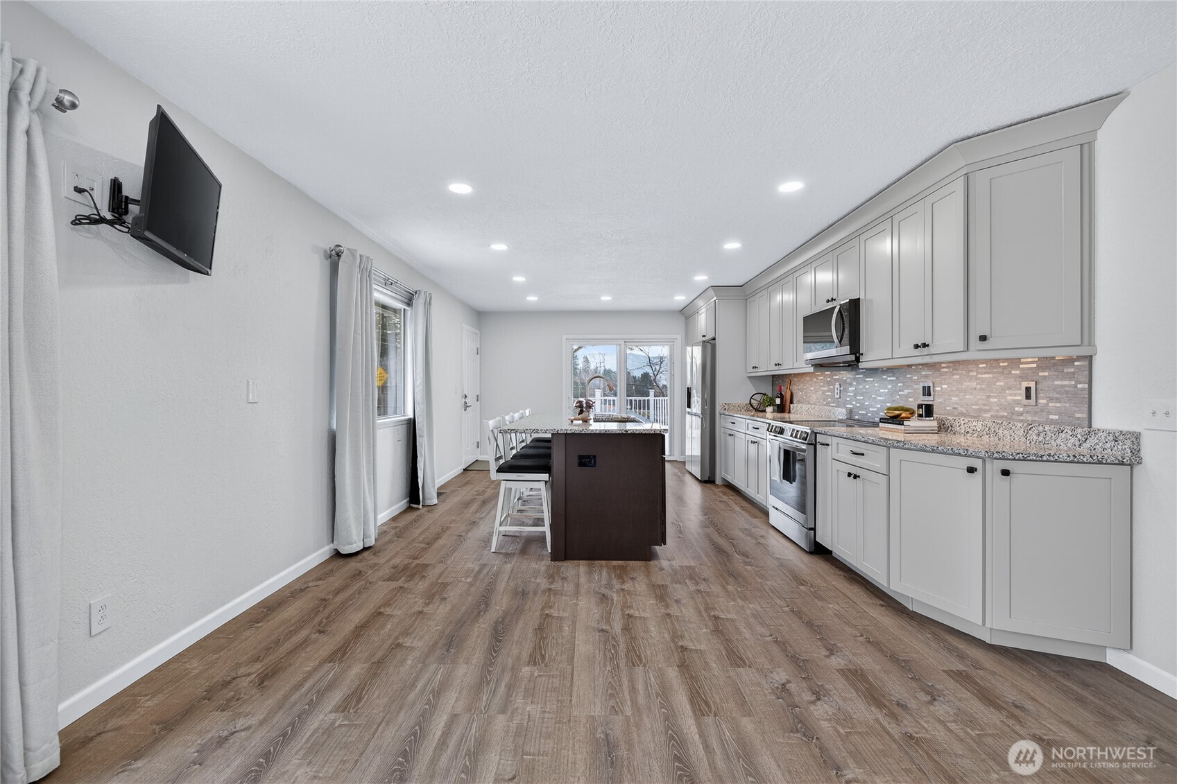 1425 Bel Air Drive , East Wenatchee, WA 98802