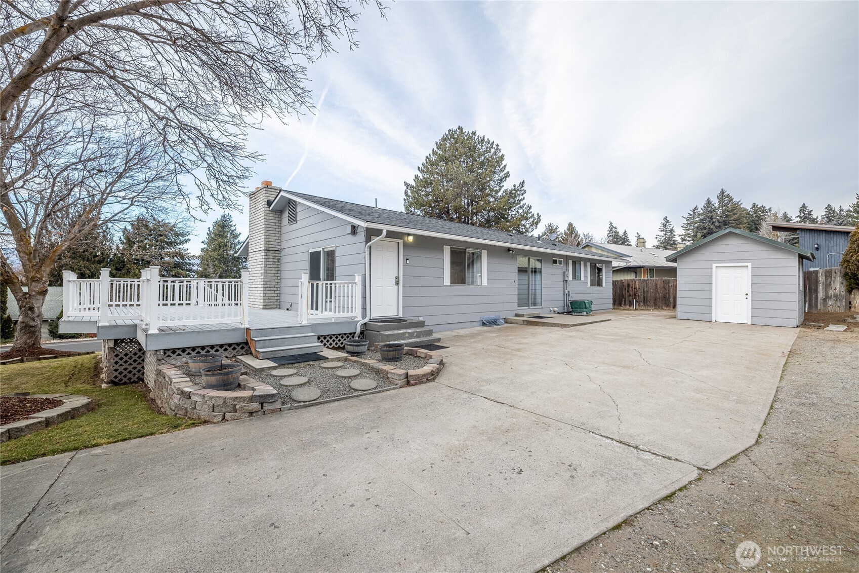 1425 Bel Air Drive , East Wenatchee, WA 98802