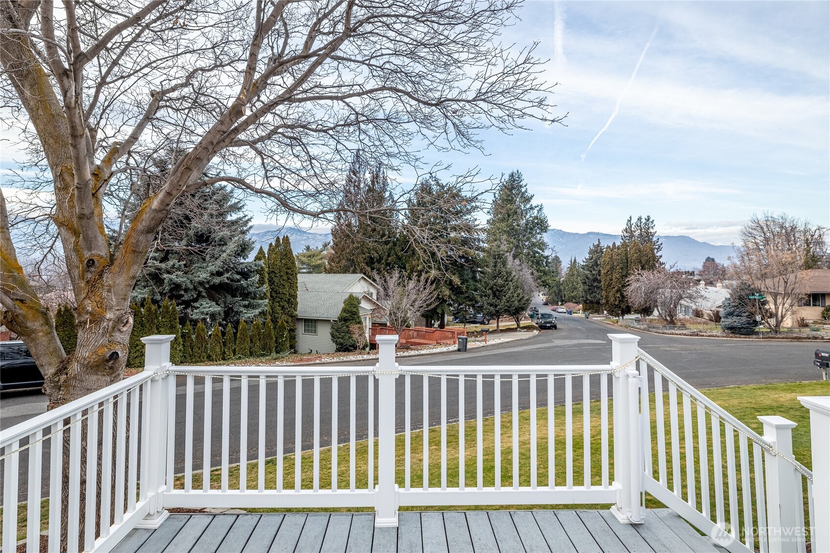 1425 Bel Air Drive , East Wenatchee, WA 98802