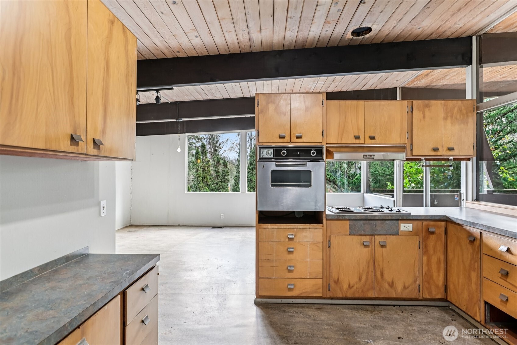 7832 NE 32nd Street , Medina, WA 98039