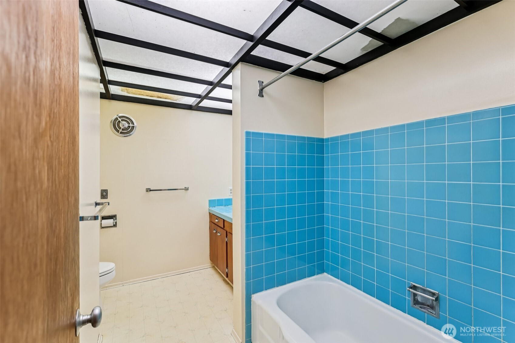 7832 NE 32nd Street , Medina, WA 98039