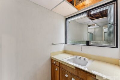 7832 NE 32nd Street , Medina, WA 98039 - Photo 31