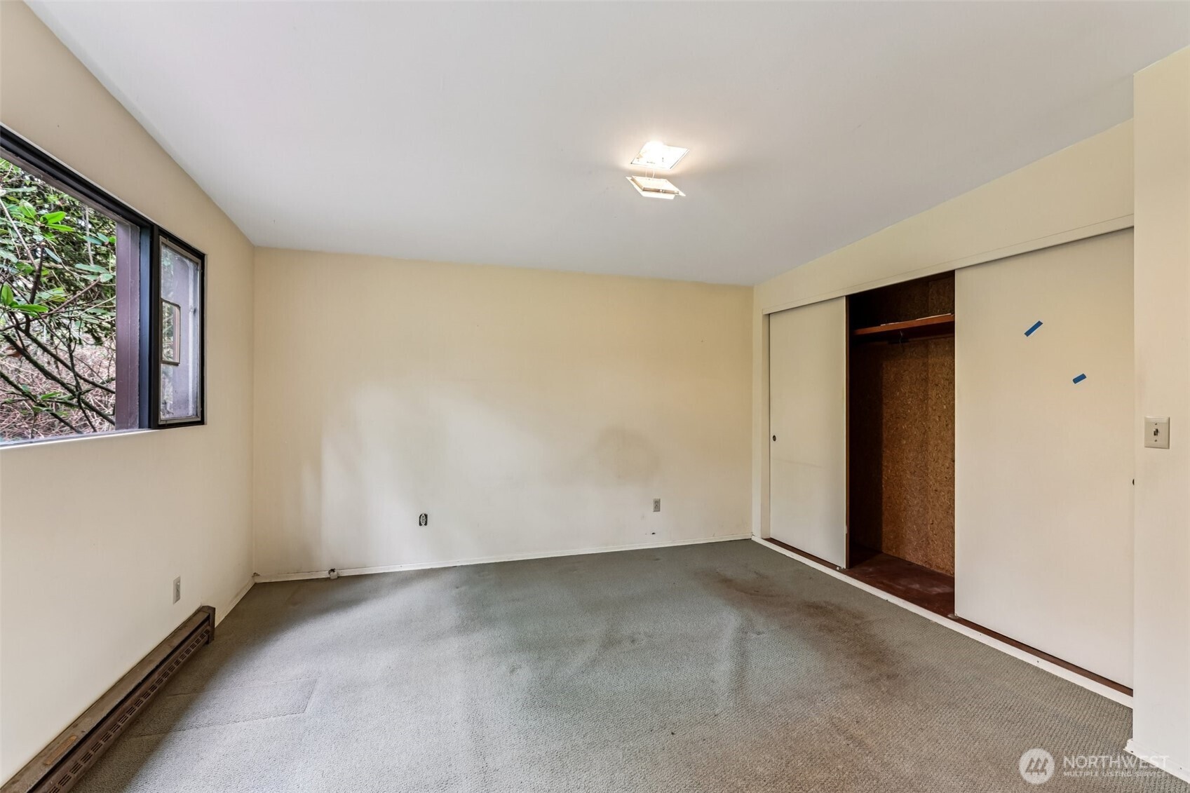 7832 NE 32nd Street , Medina, WA 98039