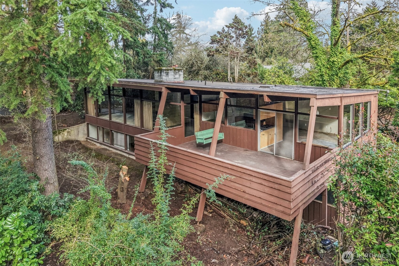 7832 NE 32nd Street , Medina, WA 98039