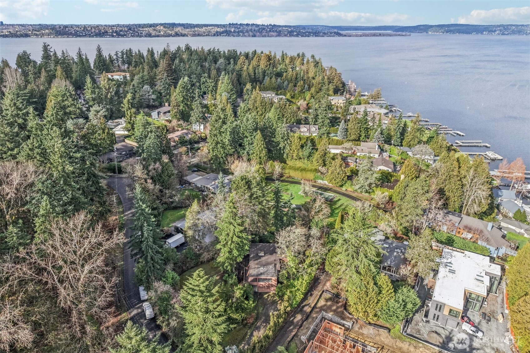 7832 NE 32nd Street , Medina, WA 98039