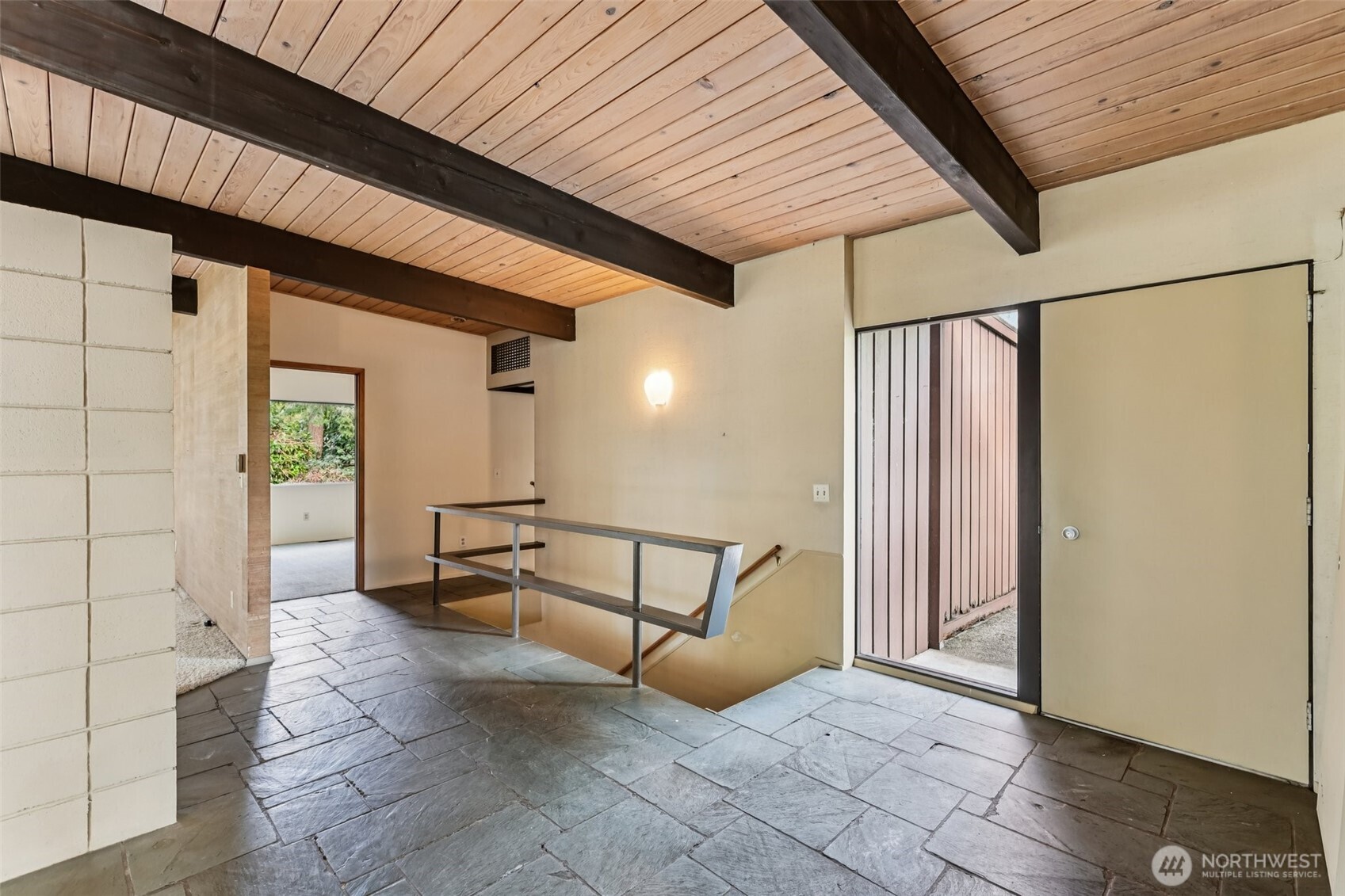 7832 NE 32nd Street , Medina, WA 98039