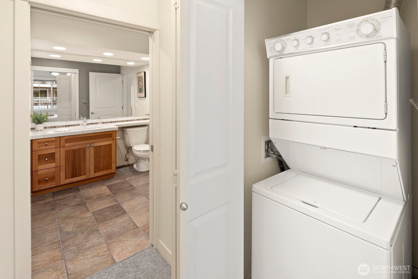 1545 NW 57th Street #422, Seattle, WA 98107