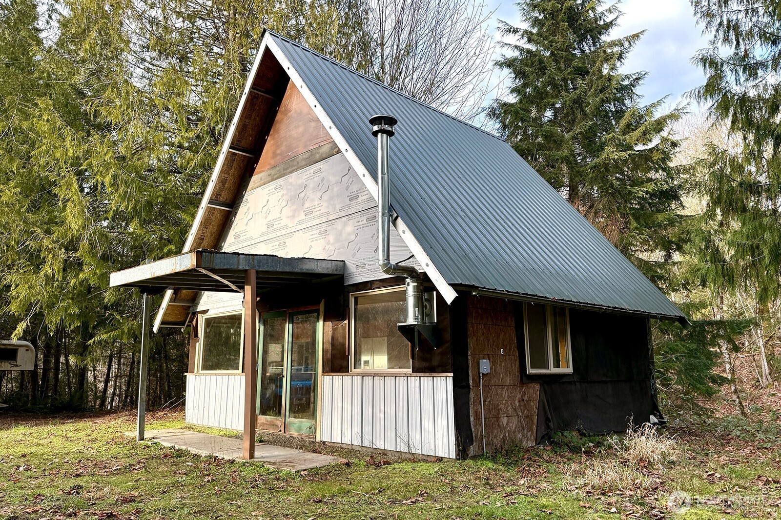 12280 Center Road , Quilcene, WA 98376