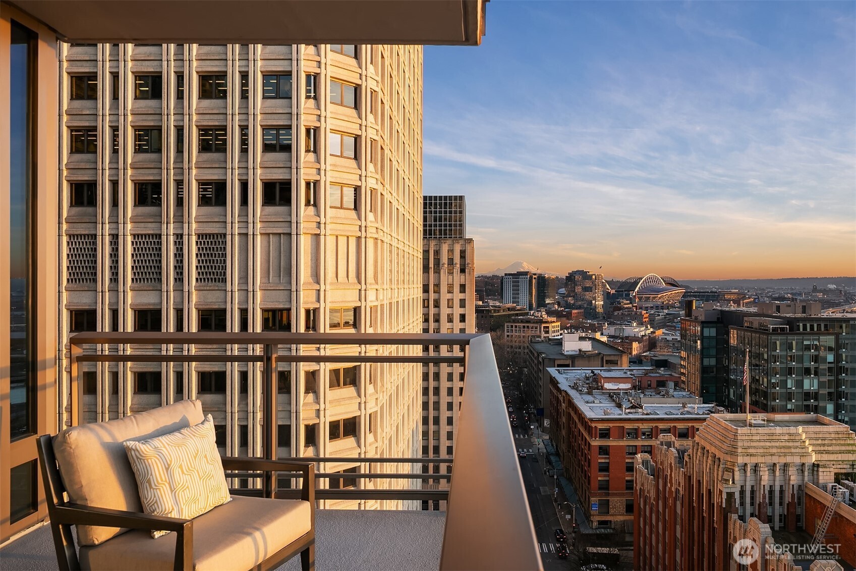 1000 1st Avenue #1901, Seattle, WA 98101