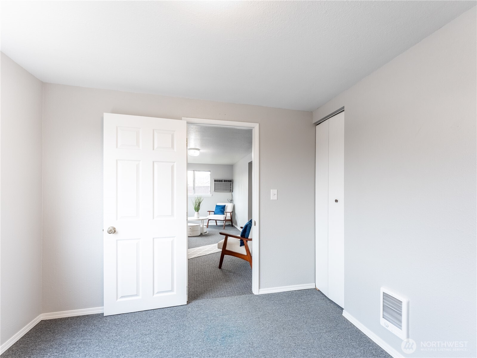 616 S Chelan Avenue , Wenatchee, WA 98801