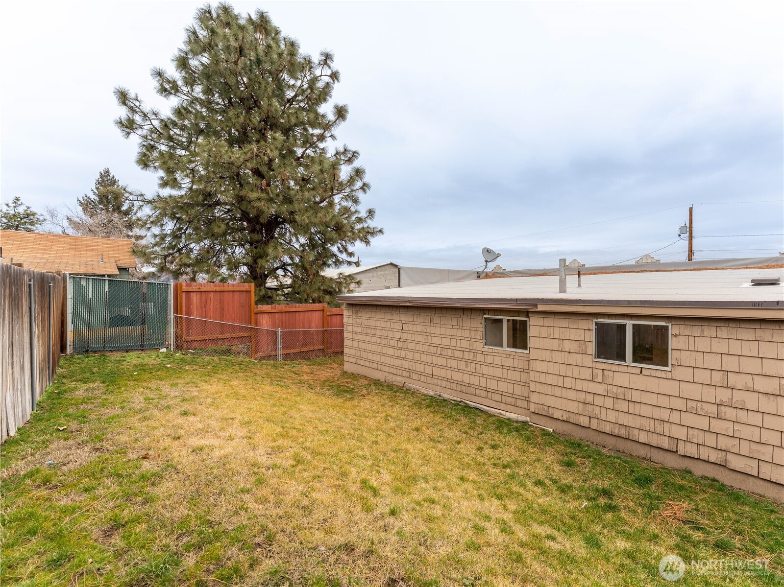 616 S Chelan Avenue , Wenatchee, WA 98801